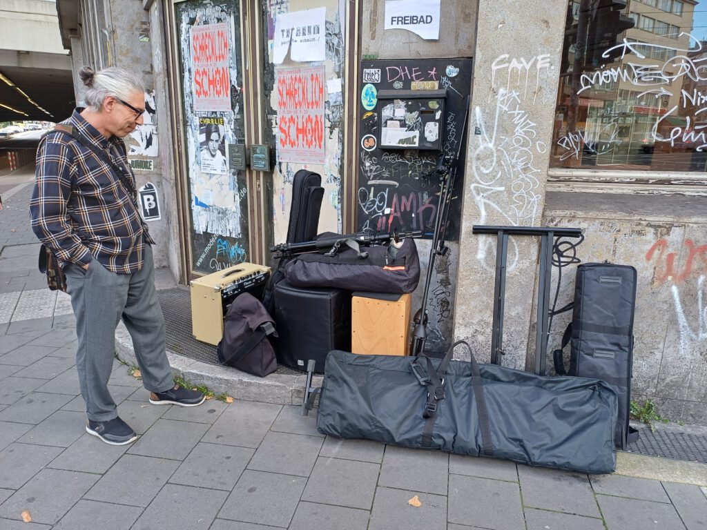 Michael jonas und zumidest das equipment von urs und oliver